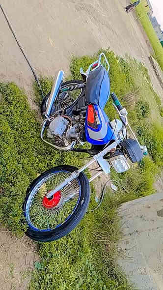 سلام عليكم دراجه البيع تايكر 21 وراق السعر خاص *********** مكاني الوركاء
