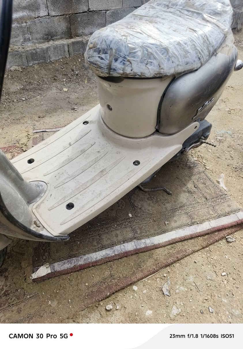 كليشي بيه شغال سلف هندر سلعه بعدال مابيه ونه مال اكسن تراث مجاور المستوصف البياع ***********
سعر 250
