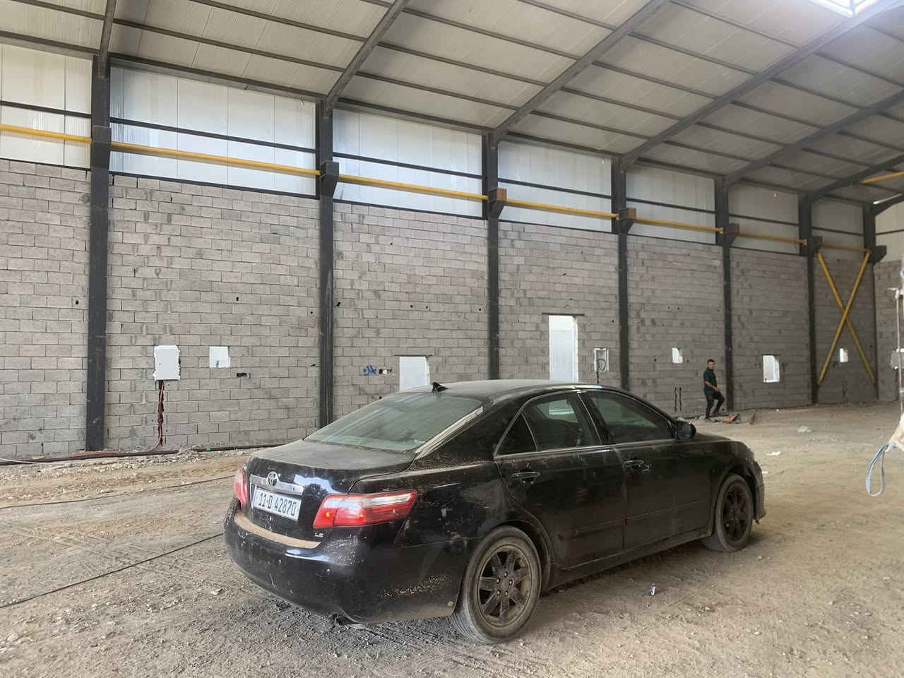 كامري 2009  حادثها
جاملغ خلفي جهه سكن صبغ+ بابتين خلفي امامي جهه سكن مبدلات بلادي باقي الكشر بيه ملاحظات بسيطه
محرك مبدل كازكيت شرط بدون تبخير بدون تنقيص 
صرفيتها حسب الكتلوك كل 100 كيلو 10 لتر
سعر 93 وبيها مجال
***********
 ابيع مستعجل رقم بغداد ثاني يوم احولك
