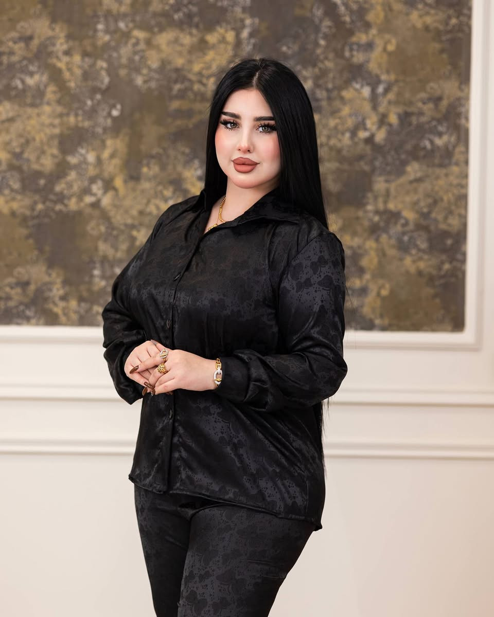 سوت نسائي 

اسود فقط 

خامة ستن فرنسي مجكر 

L.   XL.  2XL.

توصيل جميع محافظات العراق 

الحجز خاص


**إذا كنت صاحب هذا الإعلان وتريد حذفه لأي سبب، رجاءا أرسل رسالة إلى الدعم الفني**