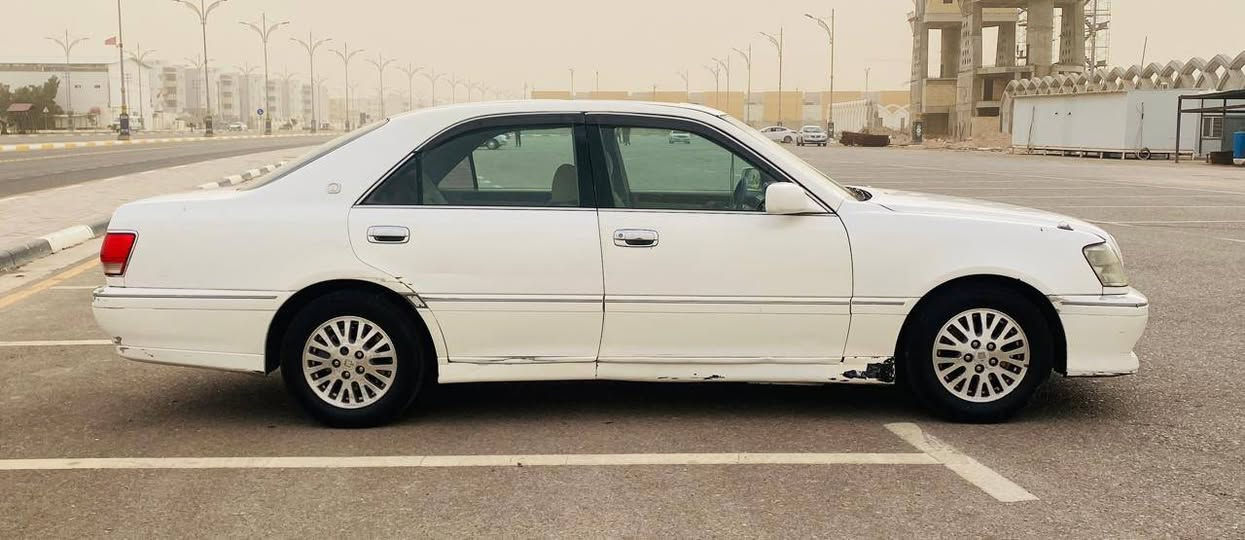 السعر 65 الاستفسار أكثر***********  كراون 2003 اربع دكم فول مواصفات واحد علا واحد السياره مكفولة من الكص ونقل جثه بيهه حادث باب العبري والباقي مكفول مكينه ديفور الجبير وكير مكفولات حداديه جديده تخم تاير داخل بيجي اربع كشنات كهربائيه مكان السياره كربلاء مكلف بنشر
