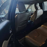 Jeep 2016 جاملغ الايمن فقط  بالعراق صار بيه احتراق بالظفيره وغيرته  ال...
