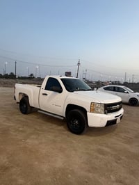 سلفرادو تك قمار ربع بدي 2011فورويل 8ستندر كفاله من ضربه وصبغ 077121572...