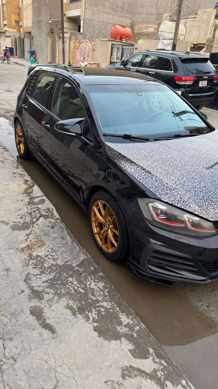 كولف2021

 فول سياره بصمه فتحه تدفئه كراسي شفتات رادارات امامي جانبي خلفي

سياره عليها كت كامل gti 
رادارات جانبي امامي خلفي سياره فول مواصفات مزوعه

عليها داون بايب واكس بايب ودبه خلفيه تحكم ريمون يعني اكزوز تفصال من طول للطول صوتها طربي يخبل

ادامه عامه للسياره بلكات دهن فلاتر فيول بمب

لدات داخليه تحكم تلفون

وياله bbs اصليات حجم 17

حادث قطعه وحده جاملغ نفسه مصلح ومصبوغ وربع الباب مبين بلحادث كلش خفيف راديتر وملاعبها كلها بلاديه

سعر 135 بيها مجال او مراوس
*********** بغداد, العراق
