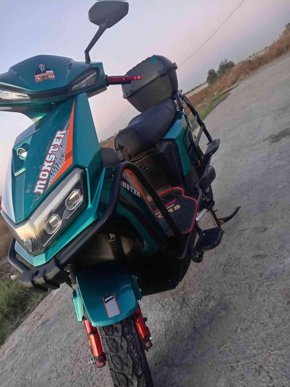 السلام عليكم دراجه شحن سكنس للبيع 2025 مستعمله اقل الشهر بعدهة بحاله جيده نضافه 95 ٪بطاريات 6المصطرة ملفهة 3500 السعر بمليون وبيهة مجال المكان ابو غريب داخل حميد شعبان واي استفسار اتصل *********** او ***********
