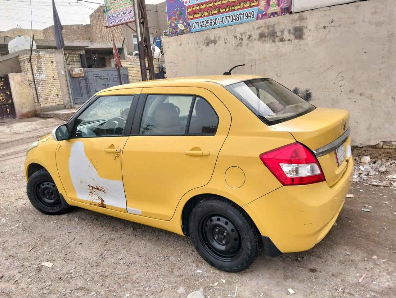 سلام عليكم ساسوكي سويفت دزاير مديل 16 استلم بل 18 ع وضعها الشركه سياره جديده كلش  كل نقص مابيه مواصفات حلوه هذن الضربات بس مو حادث طخخات بصيطه  خفيفه السعر 68$
عنوان بغداد الكماليه
***********
