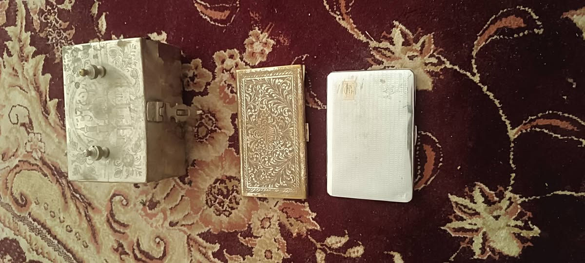 حافضات سكائر عدد ٣
السعر ١٠٠ الف توصيل جميع المحافظات


**إذا كنت صاحب هذا الإعلان وتريد حذفه لأي سبب، رجاءا أرسل رسالة إلى الدعم الفني**