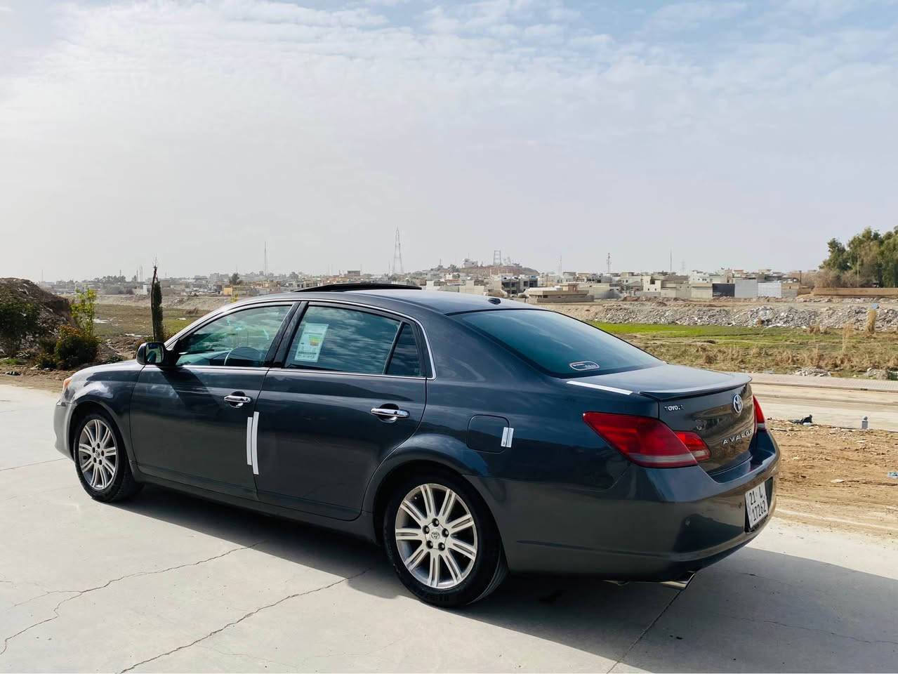 ئەڤەلۆن مۆدیل ٢٠٠٩ فول مواسفات ئەمریکی بەسمە کوشن جلد سارد و گەرم سلایت سەیارەکە نمونەیە لە جوانی ٤ پارچەی بۆیاغە گێڕ و مکینە بەشەرت نەکراوەتەوە سەنەوی تازەیە کۆبۆنی بەنزینی هەیە سعری ١١٠ وەرەقە مەعامەلە 
ژم *********** واتساپ كركوك, العراق
