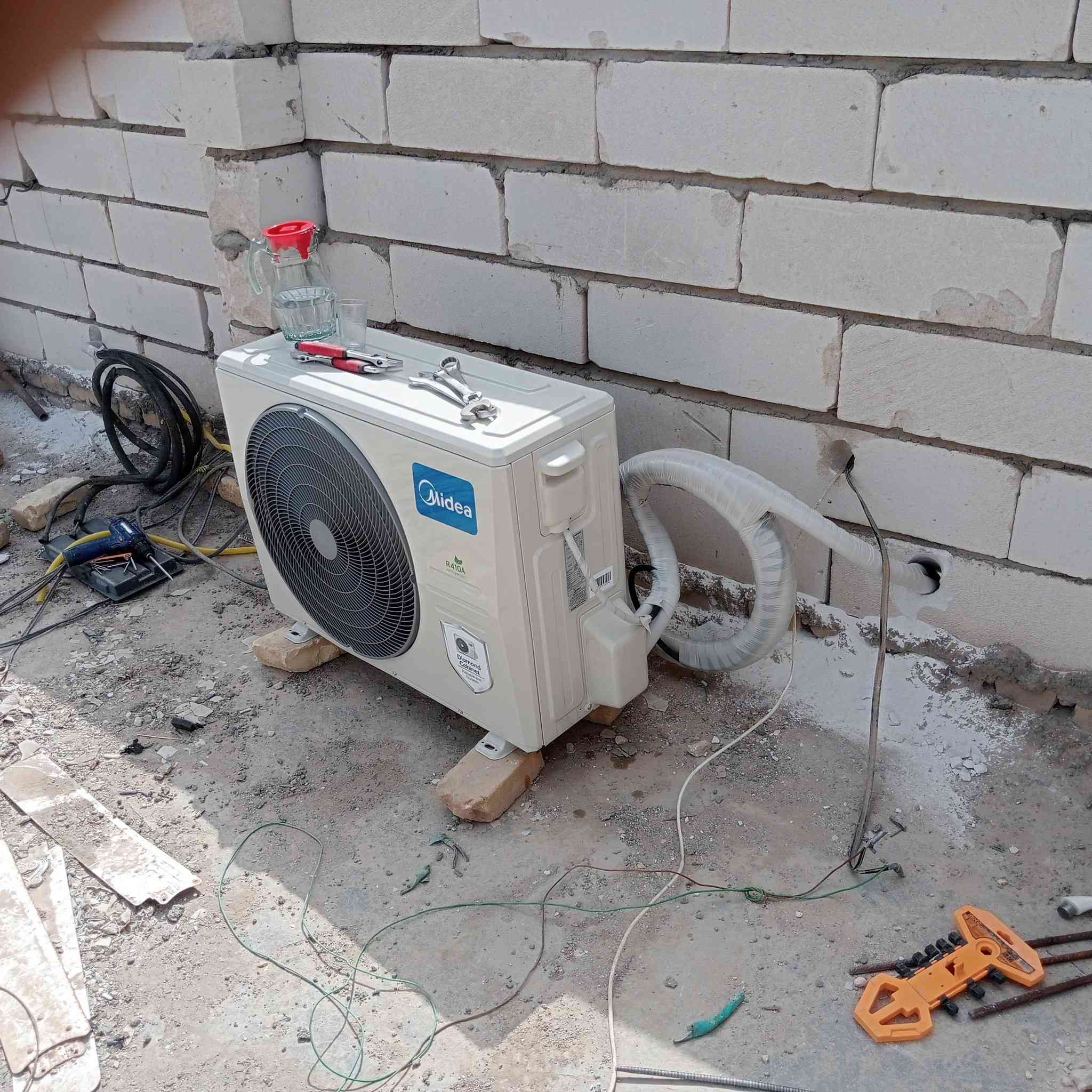 مستعدي لنصب وغسل وصيانة السبالت وفي انسب الأسعار
***********
 ناصريه مركز
