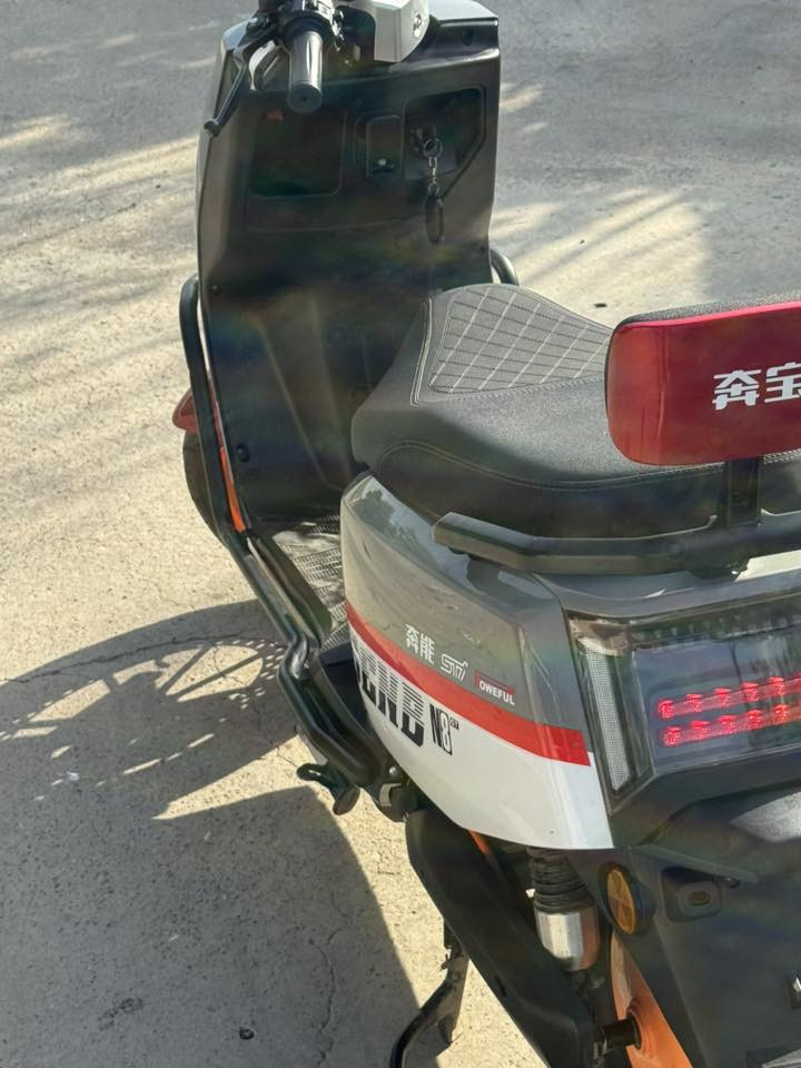 ماطور شحن للبيع
النوع: Benbao N8

بعدو جديد وبنضافتو

تايات جدد

شلعه انتقام

6بطاريات

ادفع سعر يعجبني ابيعك 
للتواصل وتساب
***********
