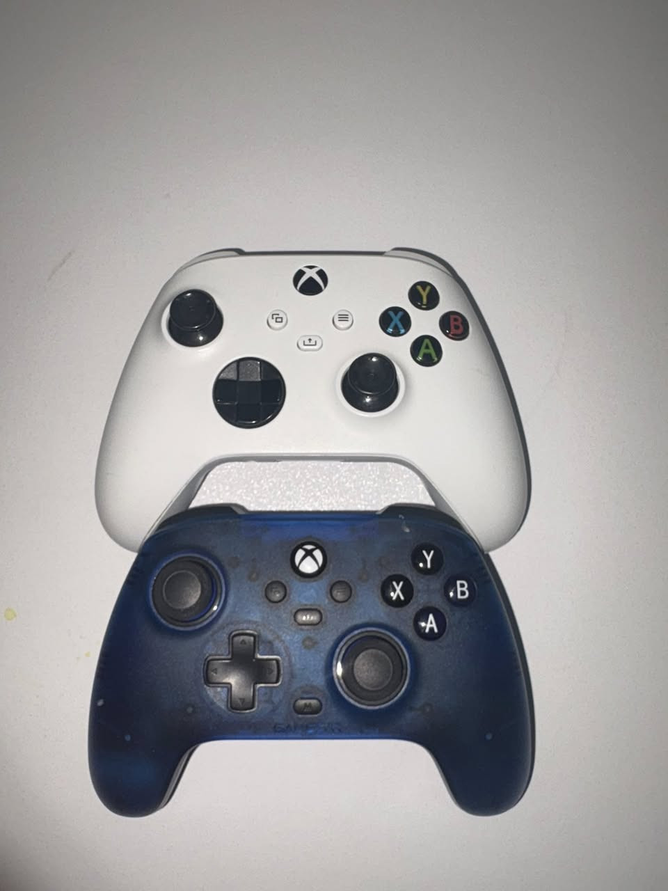 اكسبوكس سيرس اس
استعمال نضيف جدا ما مفتوح نهايه 
سعره 350 قابل لتفاوض 
رقم لتواصل ***********
