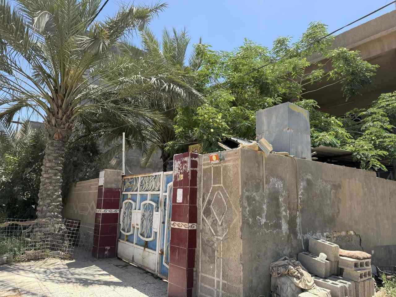 السلام عليكم ورحمة الله وبركاته يوجد منزل للبيع الكائن في شارع  الصحفية / كاطون الرحمة
التواصل مع الرقم
***********
