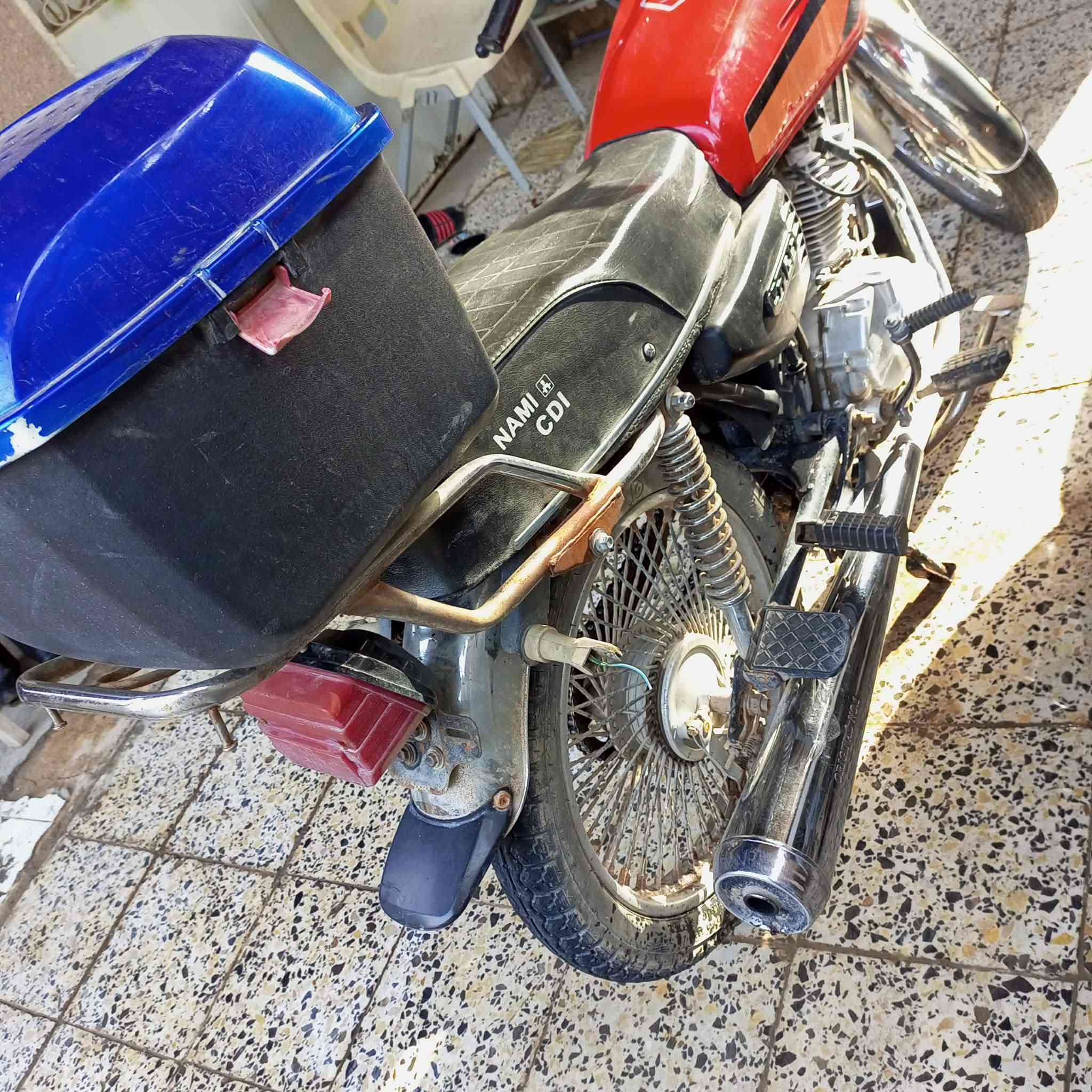 السلام عليكم دراجه ل بيع نضيفه موديل 2021.  مجفته مره وحده  نقصه اشاير وباتري  فقط
و اوراقه أصوليه  كامله 
والسعر 400وبيه مجال 

***********
