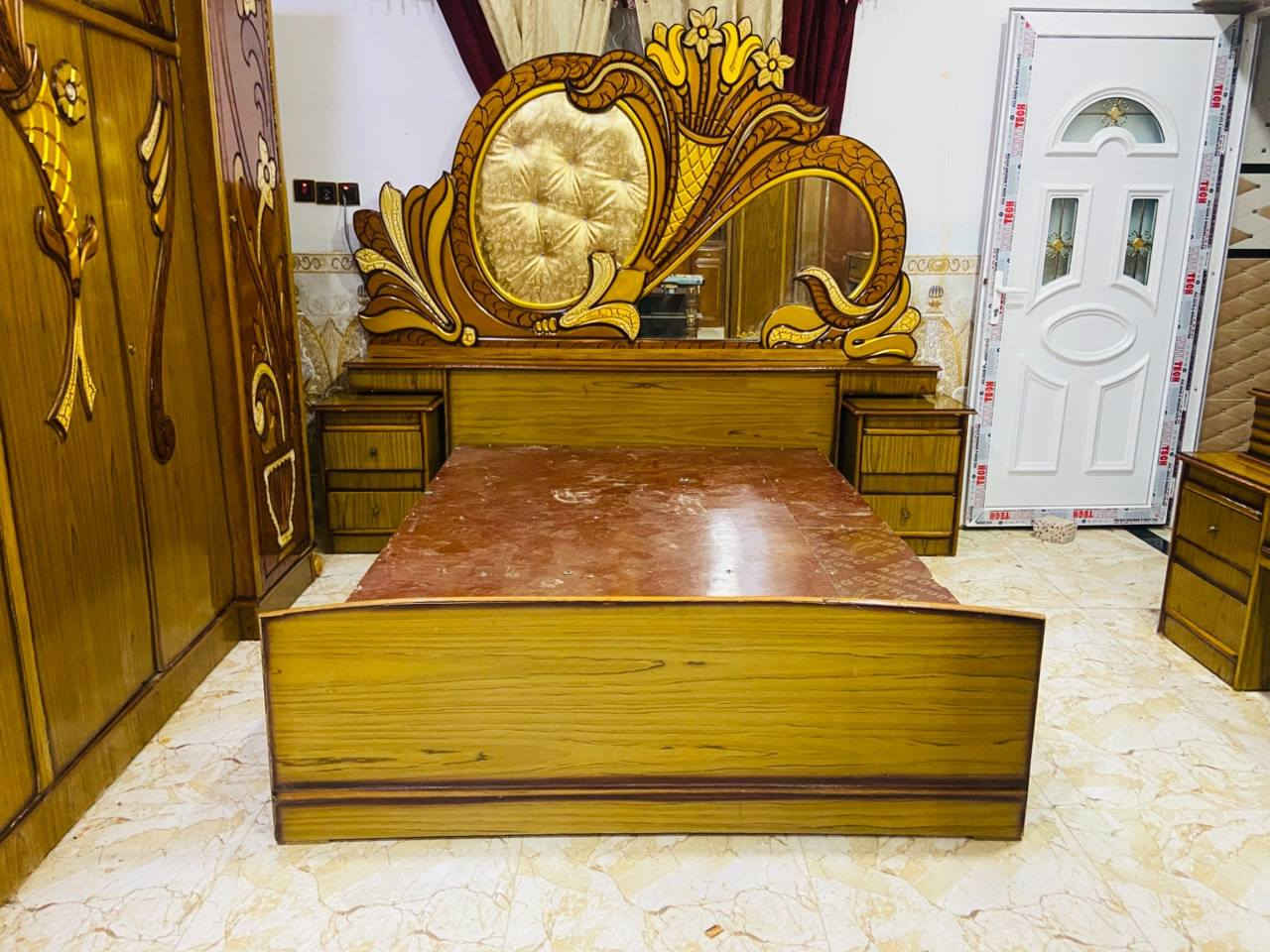 سلام عليكم توجد غرفه نوم عراقي  مستعمل شي قليل العنوان الرمانه البوعبيد السعر٦٥٠ وبيها مجال  الستفسار عل هاذه الرقم ***********
