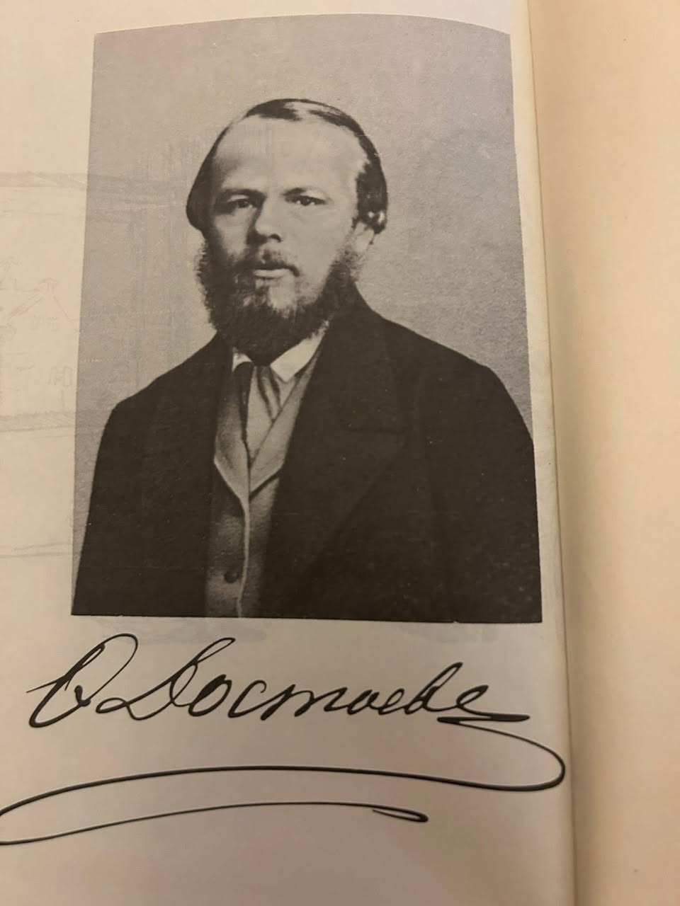 مجلدين المراهق لدوستويفسكي طبعة اصلية 
دار رادوغا من اندر واجمل الطبعات 

المجلد الاول : ٥١٨ صفحة 
المجلد الثاني : ٥٢٣ صفحة 

السعر : ٥٥  

للحجز والاستفسار اكثر على الماسنجر او على الواتساب 
 ***********
