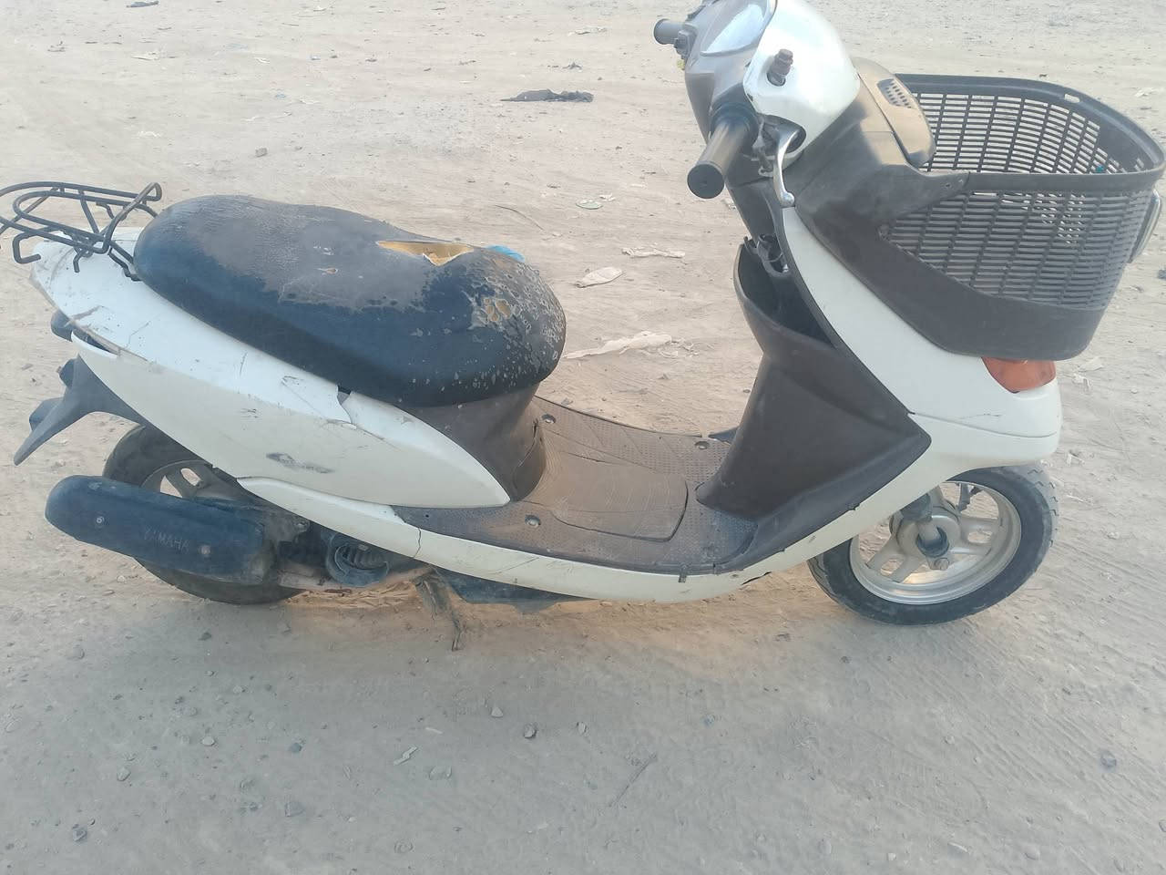 ابو السلة كامل كلشي ماعايزة السعر 300وبي مجال ***********
