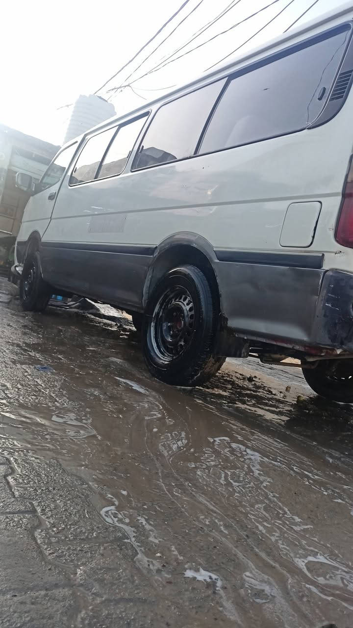 السلام عليكم فتون الوان موصليه للبيع موديل 2014 كفاله عامه مكينه ونجي مجاول كير هايس حداديه تخم تاير جديد مكاني نجف ***********
