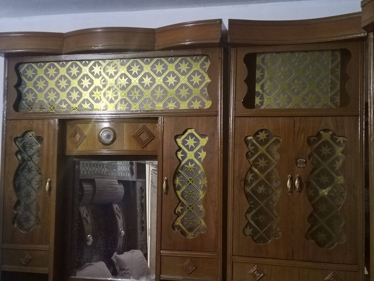 يوجد غرفه اخشاب للبيع
معرفه السعر التواصل خاص
الرقم ***********
