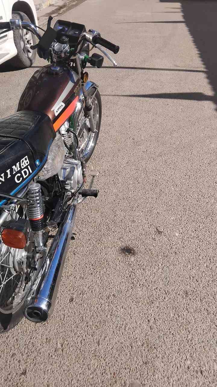 دراجه ايراني 4 كير
موديل 2023
محرك ما مفتوح +مكفول
اورق موجوده اصوليه 
مكاني الشعب حي اور
السعر 650 وبيه مجال 
رقم ***********
