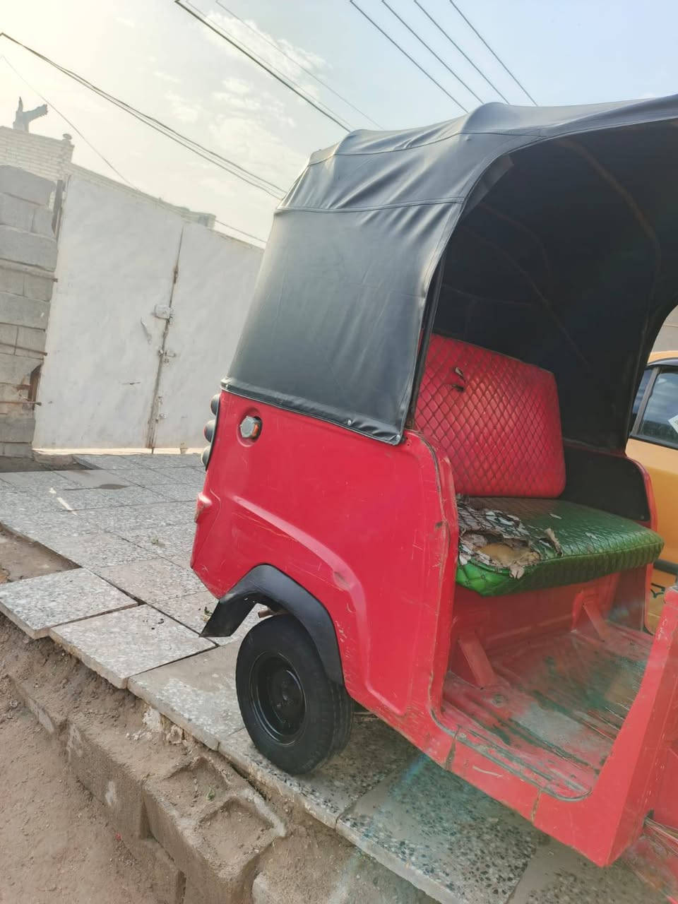 سلام عليكم تكتك بياجو البيع تكتك حلوة وناعمه أوراق موديل 2018 سعر واحد و 300 عنواني بغداد ***********
