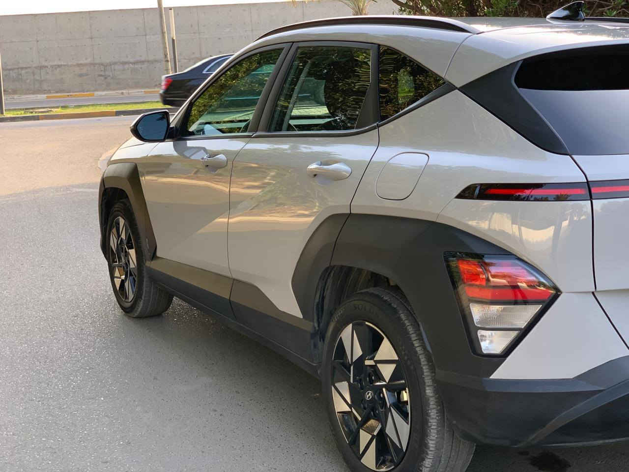 كونا اسمنتي 2024 رقم اربيل 
جاملغين سرقة وبنيد مصبوغ بدون ايرباك بدون شواصي بدون دواخل
بغداد حي الجامعة 
180 $ وبي مجال 
***********
اتصال او واتس اب
