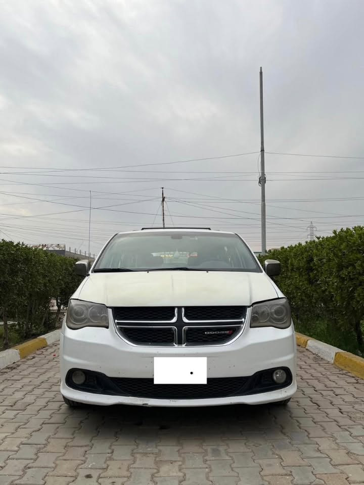 دوج كرفان SXT موديل 2019
رقم بغداد (انكليزي)
تحويل ثاني يوم

7 راكب

3 قطع تبريد 

ابواب كهرباء 

جنطة كهرباء 

كشنات بلع 

كاميرات امامية وخلفية 

تشغيل عن بعد 

وباقي المواصفات المعروفة بالـ SXT

السيارة جاهزة من كل النواحي، تخم تاير جديد، باتري جديد، صدر أمامي خلفي جديد.. "عليها إدامة كاملة"

السعر المطلوب (185 ورقة)
مكان السيارة بغداد 
للأستفسار ***********

غير متواجد على الفيس
