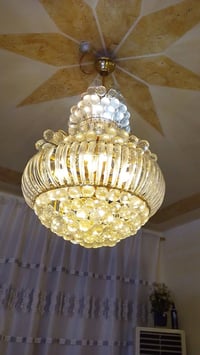 زوج ثريات • زعفرانيه