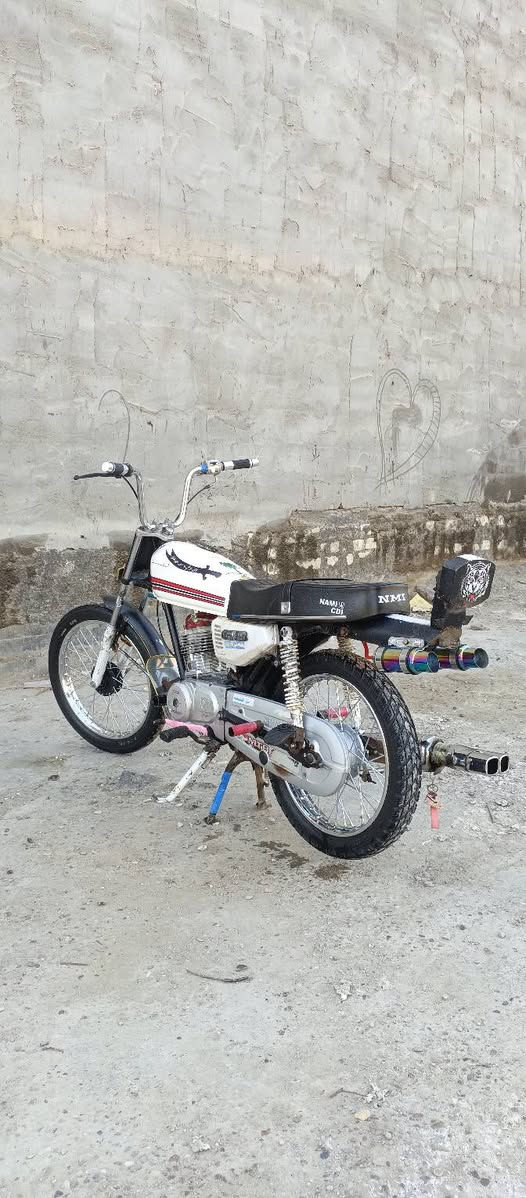 مراوس بسوفاني او سكنس جبلي


**إذا كنت صاحب هذا الإعلان وتريد حذفه لأي سبب، رجاءا أرسل رسالة إلى الدعم الفني**