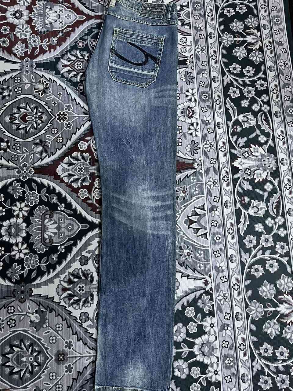 �  دفعة ملابس أوربية (بالة) وصلت حديثاً 🔥
إذا تدور ستايل شبابي وماركات عالمية بسعر مناسب، هسه فرصتك ✨

متوفر:
👕 تيشرتات ماركات
👖 بناطير جينز شبابية
 بناطير قماش 
 قمصان👔
 العنوان :العمايرة/الشارع العام


**إذا كنت صاحب هذا الإعلان وتريد حذفه لأي سبب، رجاءا أرسل رسالة إلى الدعم الفني**