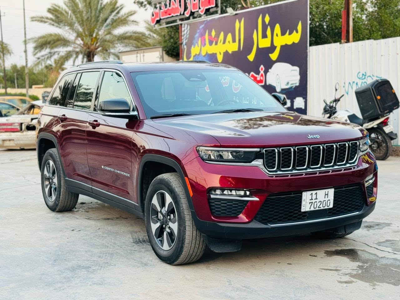سلام عليكم لبيع  مديل 2024 جيب بلاكن هايبرد 
وارد امريكي
(كلين كلين)
بدون حادث سيارة كفالة عامة شرط سونار سيارة
فول) موصفات
فتحه شاشه كبيره كير ماوس خزن ميميموري خمسه راكب رقم بغداد العنوان الشعب تحويل مباشر سعر 310وبيهة مجال
ستفسار
***********

***********
