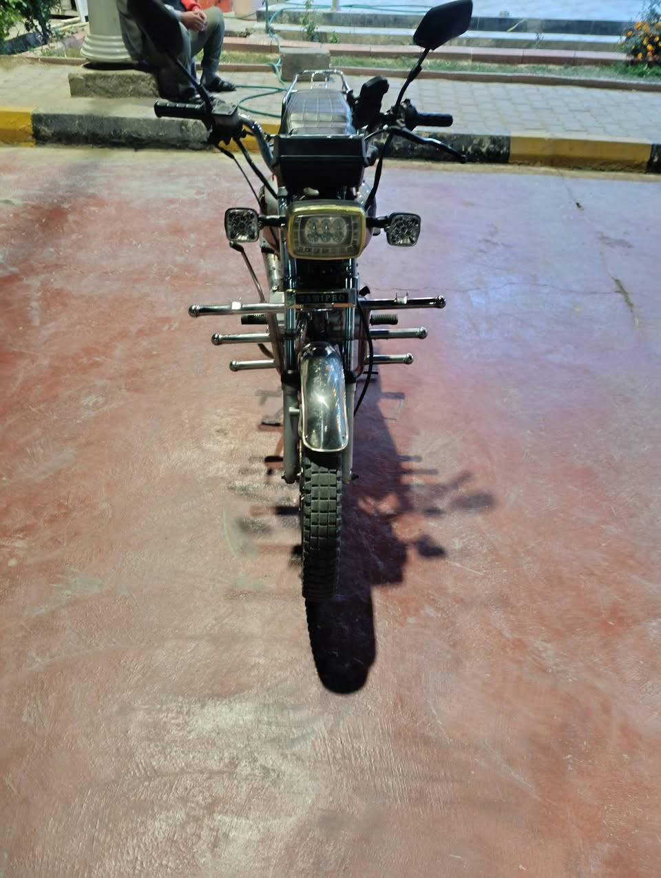 ياالله   مكلف بلنشرر
سلام عليكم دراجه لبيع موديل 2021 محرك محدثه 2024 
***********
***********
