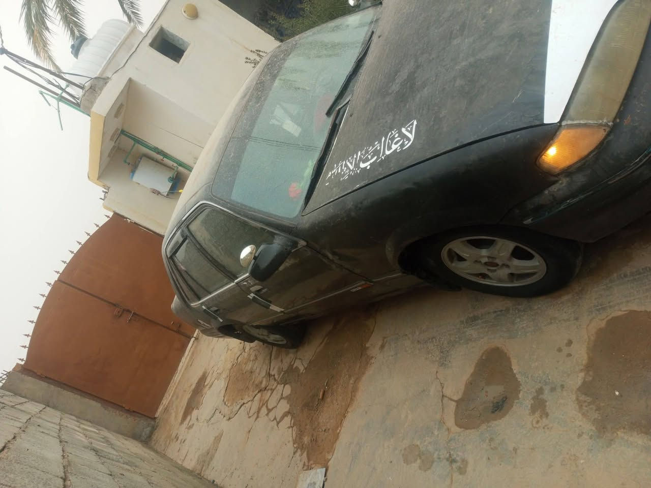 السلام عليكم  برنس فراشه موديل 1996رقم ديالى  الماني تحويل مباشر  بيهه صبغ بل جمرلغ اليمن المامي  مكينه كير خير من الله  داخل نظيف السياره بدون صبغ  حلوه مرتبه متواجد عل فيس السعر24وبيهه مجال الطيبين مكاني بغداد الزعفرانيه  لتواصل ***********بيع اومراوس  كيه باص او صالون مومشكله حسب القناعه
