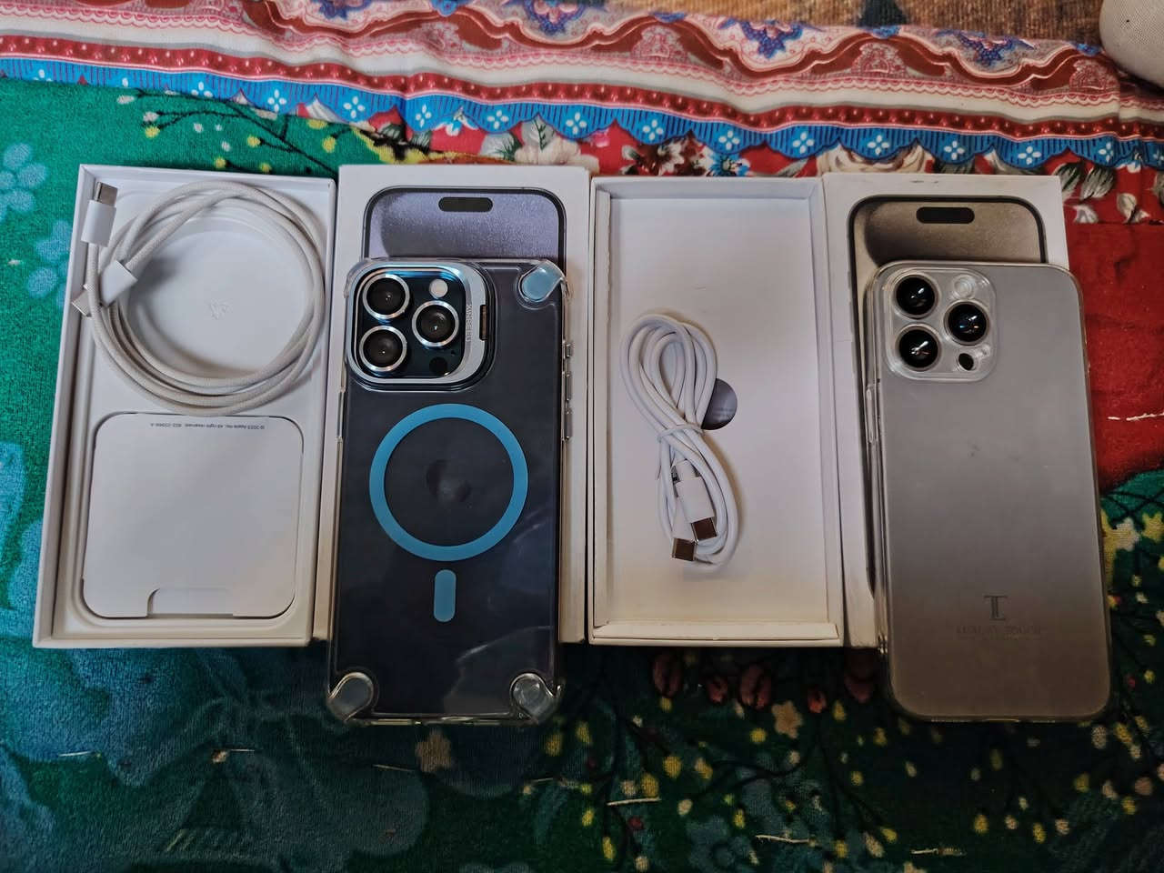 السلام عليكم ايفوانات 15برو ماكس للبيع
البنفسجي..... ايفون كامل بطاريه 100الجهاز مامفتوح  وجديد يدعم الشريحه جهاز كشخه وحلو نضام ايفون كامل مابي اي نقص بس باب الثاني ذاكره 256 ولمسه خفيف بس جهاز نازل كل تطبيقات التواصل الاجتماعي وصوت وكامره دقه تخبل بس مو مال العاب يعني بوبجي وذني والبقيه ينزل وكلشي تمام سعره 250الف

الجوزي...... ايفون كامل نضام اندرويد شغال كلشي بي مابي اي عيب واي نقص جديد بلكارتونه كامره صوت كلشي بس عيبه نضام اندرويد يدعم الشريحه وينزل كل تطبيقات التواصل الاجتماعي سعره 150الف

ملاحضه....؛ يجن بكارتونتهن وملحقاتهن الاصليه البنفسجي يجي بكارتونته ويا شاحنته وكفر ولزكه اصليات وعدسات كامره اصليه الجوزي شاحنته وسماعته وكفره ولزكت شاشه للتواصل رقمي ***********/موجود مازنجر مكاني بغداد الدوره شارع الصحه
