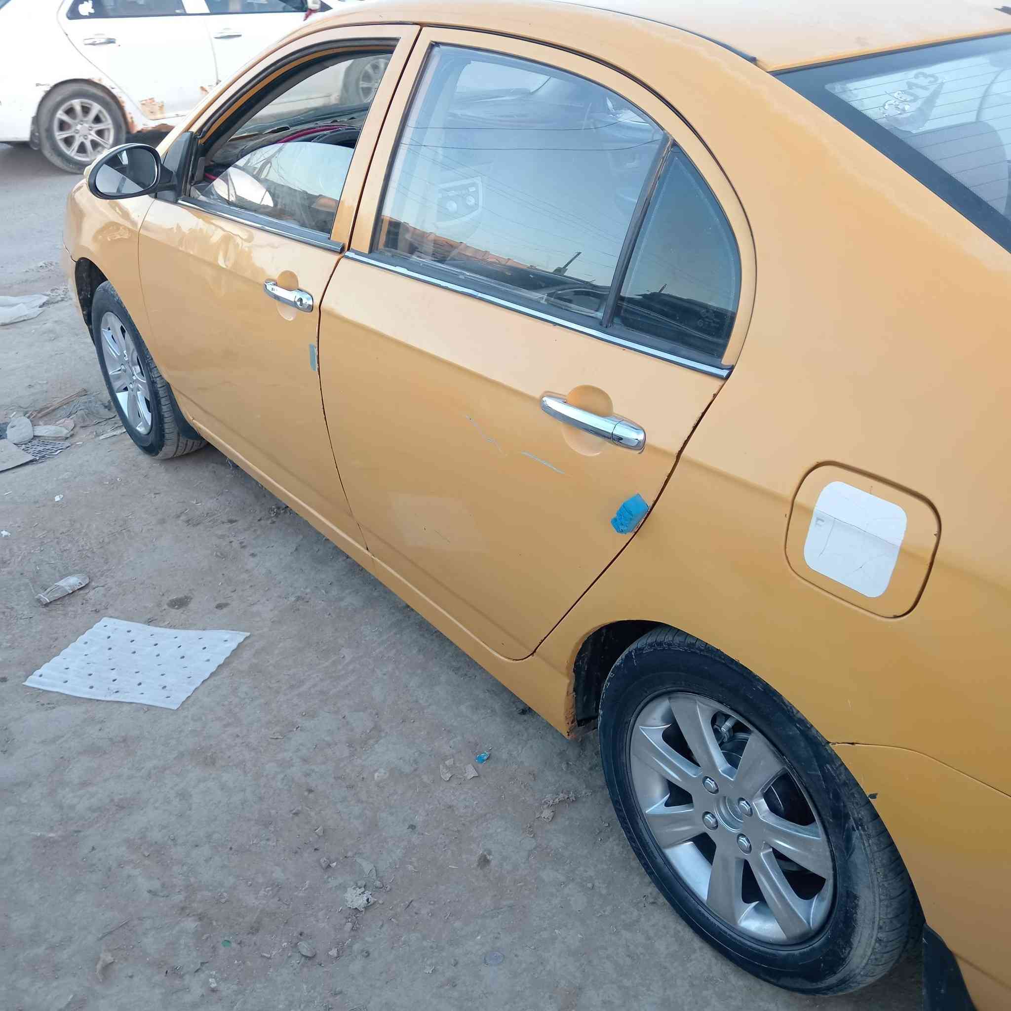 السلام عليكم ورحمة الله وبركاته
ليفان للبيع موديل ٢٠١٣ سياره كفاله من تبديل وظربه وصبغ  كهربائيات كله شغاله تخم تاير جديد بلكارتون عينه وصينه جديده كيجات كله شغاله باتري جديد بيه خيط بخار فقط سعر ٣٨ شرط تحويل  سنويه ٢٩ ارقام نكليزي
العنوان الديوانيه الحمزه الشرقي *********** مراوس سمنت خصوصي ترهم
