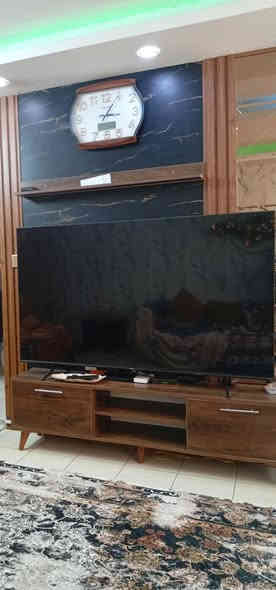 غرفة نوم للبيع  300
ميز تلفزيون مع ملحقاتة سعر 70
ميز مرايا 200 
اشيائي كلها نظيفة وجديدة رجاءً المو شراي ليتعبنا 

للتواصل ***********
