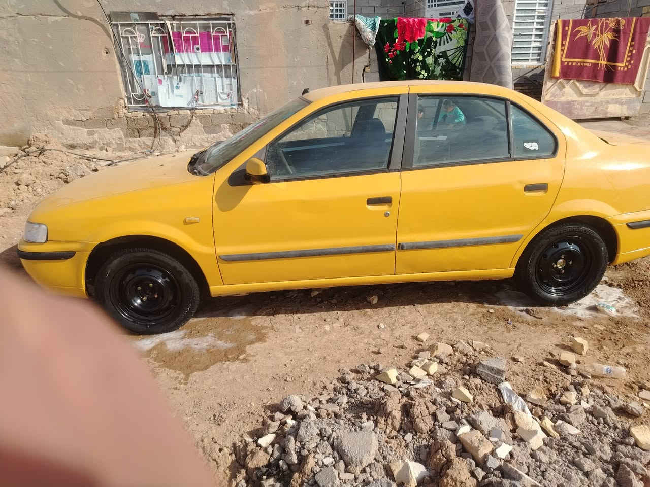 السلام عليكم سمند موديل 2017 بيهه جاملغ امامي مبدل وبارد بل باب سنويه 28 رقم انكليزي  السعر خاص او الاتصال علا الرقم ***********
