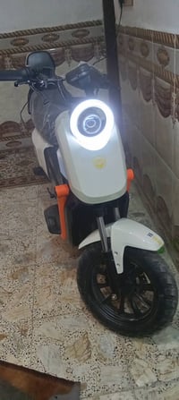 دراجة شحن • v6 بلاك • جديدة