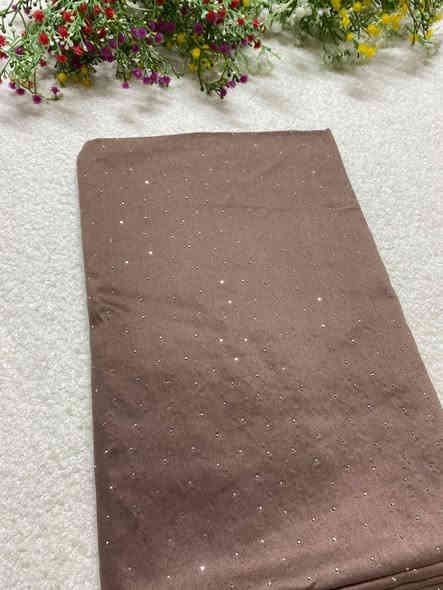 هلا وغلا ل ب الحبايب شوفووو جمال والفخامة للاقمشة الصيفيه ع كثرة الطلبات جمله ومفرد باحلى الوانه ونقشاته والسعر احلى لدينا خدمة توصيل لكل محافظات العراق خلال ٢٤ساعه ***********
