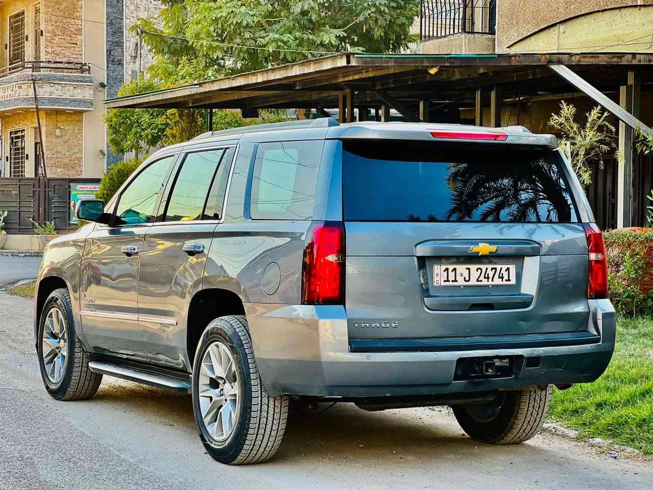 السلام عليكم
للبيع فقط تاهو 2019
***********
السعر 299
  نص مواصفات : LT
مقاعد جلد 
كراسي كهرباء 3 دكم 
قاصه 
فرس وسطي 
ويل كب بريمر 22 
تبريد مركزي 
شاشه كبيره 
كامره دواره 
تحكمات تبريد خلفيه 
رادار 
تنبيه 
نضام السير ع الخط 
محرك 5.3
حساسات 
مري كهرباء 
كروس سرعه وتحكمات 
مانع تزحلق
ليد امامي خلفي 
لايت عدسة زنون متحركه 
كشاف زنون 
سبعه راكب 
ماشيه 73جديده بمعنى الكلمه 
رقم بغداد بسمي

شرط التحويل 
السعر 299
***********
العنوان بغداد
