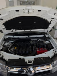 رينو داستر 2018 حجم المحرك 2000cc ماشية 89000 كم الحالة جيدة بيها باب ...