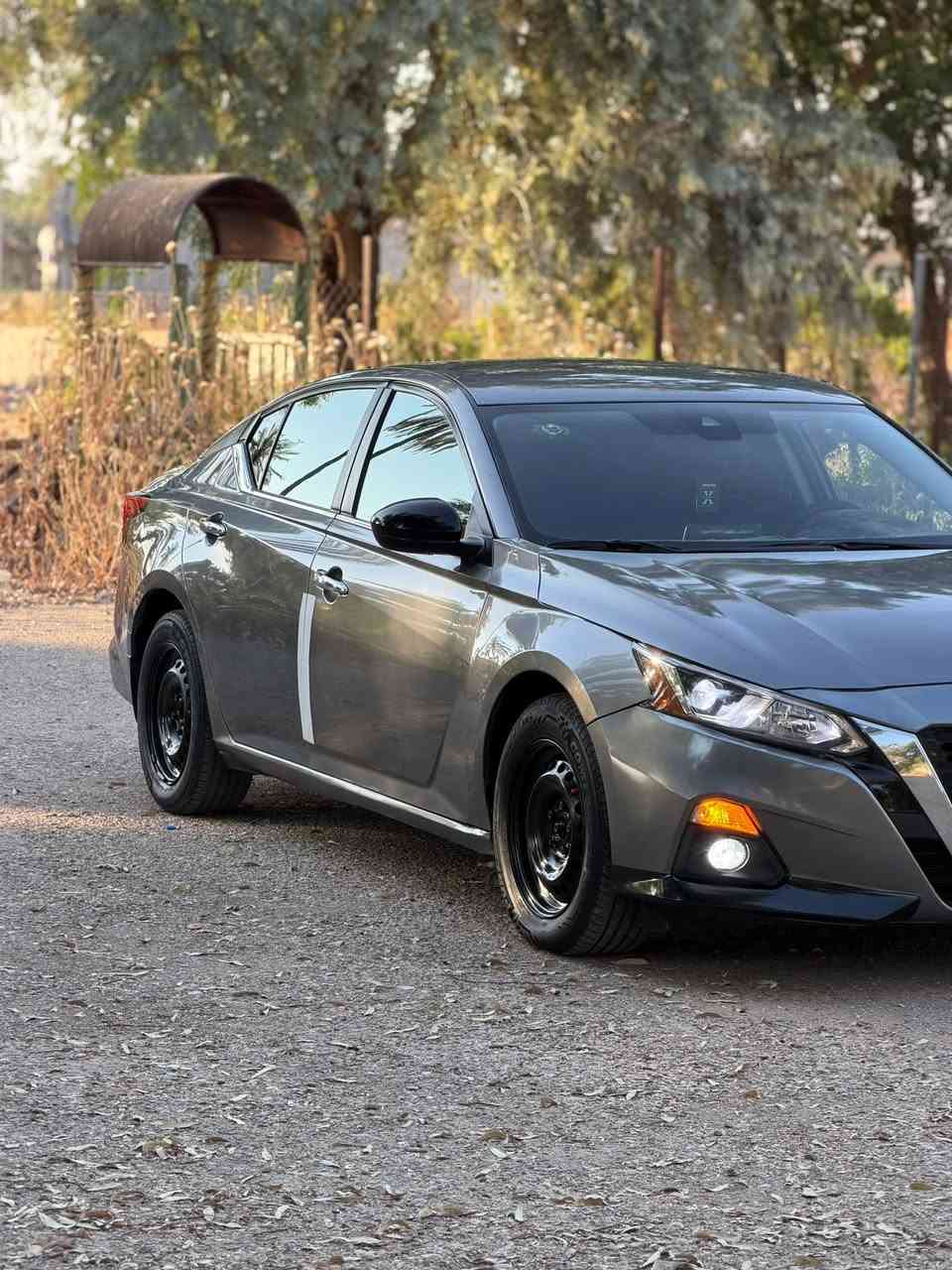 السلام عليكم تحياتي للجميع
NISSAN ..Altima..2020.S

نيسان...التيما 2020   
الفئه  S
موديل 2020
لون نفطي
محرك 2500..4سلندر
بصمة تشغيل
ابواب بصمة  
تشغيل عن بعد
رادارات 360°
رادار امامي (توقف ذاتي)
رادار جانبي  تحديد مسار+توقف ذاتي
كامره خلفيه
حساس خلفي
فول تحكم ستيرن
مثبت سرعة   
كشنات كهربائي
لايتات فول زنون

  ............................................
سياره حادثة بيه جاملغ بونيد بدون دواخل ايرباك فقط ستيرن  +باب سكن نصبغت يمي.. سونار مرفق بالمنشور    
كير محرك شرط فحص
سياره ماشيه 85 الف ميل
رقم اربيل دولي سنوية رقم هزه كل جديد لغايه 2028  شرط وكاله تحويل
سعر 121 ورقه بي مجال بسيط 

مكان سياره ديالى.. خانقين..استفسار اتصال رقم الهاتف  ***********
