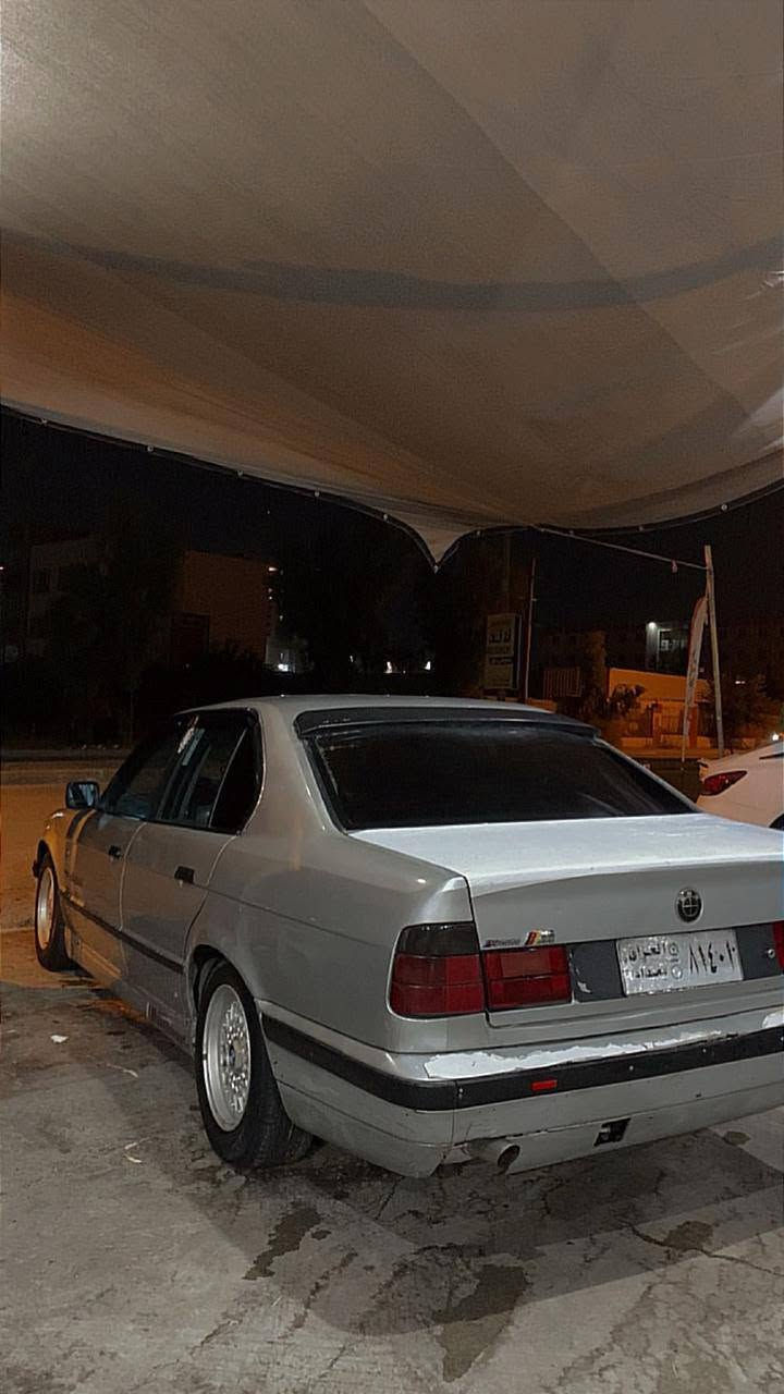 بیئێم ٥٢٠ گێڕ عادی 🦅📦 
سیعری 31💸گەڵاو کەمێ معامەلە 
ئاڕمی پلاستیکی سلێمانی بەشەرتی ناو دایرەی مرور*🚦 
سڵاید  
* 2جام کارەبای
  * سوکان ئێرباگ
  *  داژبڵ ئێرباگ*
ناوفۆڕمیگا  
*  ناوڕەساسی
  * Abs* 
لایت ئەڵقە  
* پێش پان
  *  دەعامی M 
 * چوار تایە و ویلی موشه به ک لەسەرە  *  پاتری بەرزی لۆکی لەسەرە   
************ السليمانية, العراق

