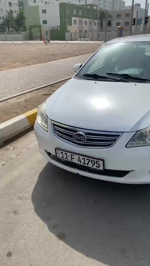 سلام عليكم بي واي دي 2016 شركه مال جناي مو بياع شراي شرط تحويل ماشيه١٢٦ حقيقي سياره اشتريتها سياره ماخذيها من لشركه بيها باب ف مسوين عليها عرض فرق٧٥٠الف ع سعرها لحقيقي وبيها دوسه بدون ضربه ابد طخطخات ومصلحات سياره كلش نضيفه بمعنى لكلمه واحلا من لصوره  كير مكينه شواصي لغود كفاله انطيك بيها تراي وين ميعجبك بهواي سعر٦٦ وبيها مجال للشراي شرط تحويل وميبقى عليها ولا درهم بدون زعل***********
