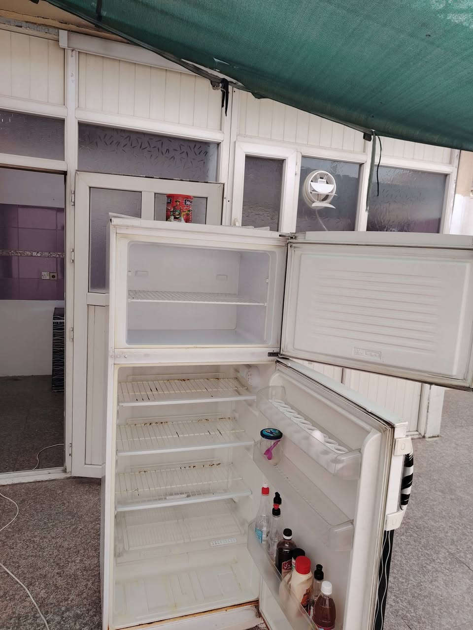 ثلاجه نوعيه قديمه باب اول 18 قدم نظيفه
كانت شغاله كلشي ما بيها
وهسه طفت ما تشتغل..؟
اابيعك علئ وضعيتها فحم
مكاني الايسر حي التاميم
***********
ادفع سعر او خابرني او راسلني
