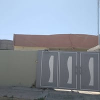 القيارة حي الشهداء • ٣٠٠م • ٣غرف