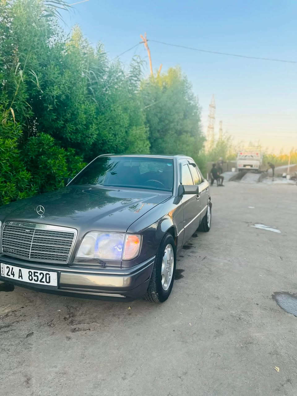 سلام عليكم مارسدس بيبي مديل 92اصل 320رقم دهوك تويل مباشر   مكينته مال ام عيون V  سياره عله وضع شركه مكفول كفالة عامه مصبوغه جماليه مكان ناصريه قضاء رفاعي سعر 80 /***********
