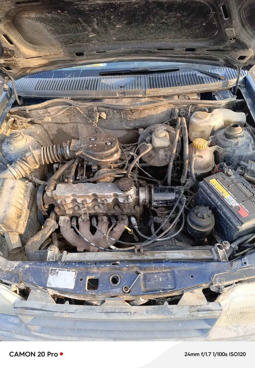 السلام عليكم كاديت رقم نكليزي شرط اتحويل كاربون ماستر  تايرات جدد طخم جديد كهرباء كلهه شغاله مكينه وكير خير من الله اسعر 22مكاني الشركاط بيع فقط ***********
