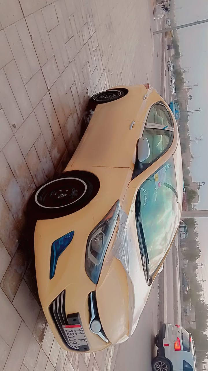 سلام عليكم النتره ٢٠١٦ رقم بغداد نكليزي بسمي سيار حادثه جاملغ الامامي نفسه باقي السياره ليبر واحد مكينه ٢٠٠٠ السياره جاهزه اي ستفسار *********** ناصريه مركز ناصرية, ذي قار
