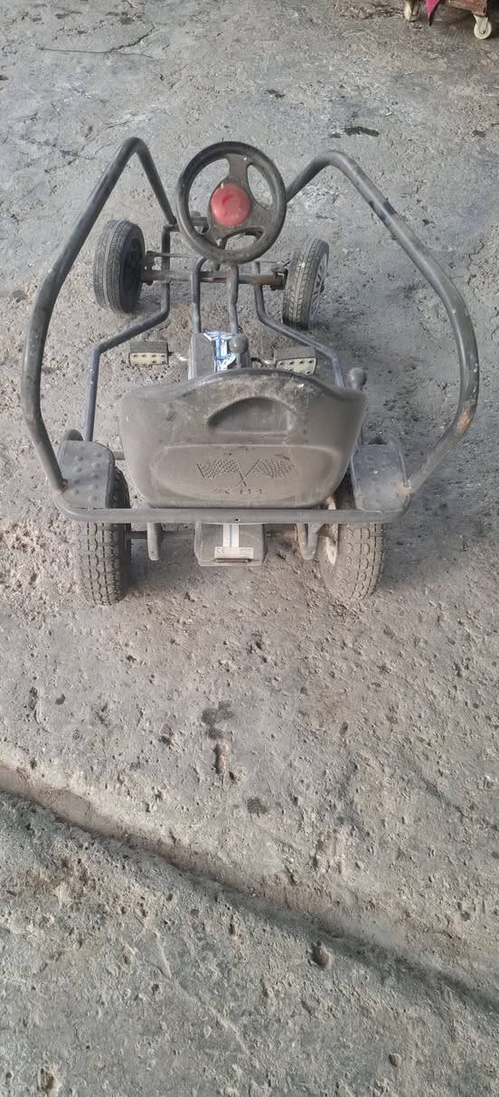 سياره بايدر للبيع صناعه المانيه حديد
للبيع وينهم اصاحب العيد تفيدكم عنواني بغداد الشعب 
***********
