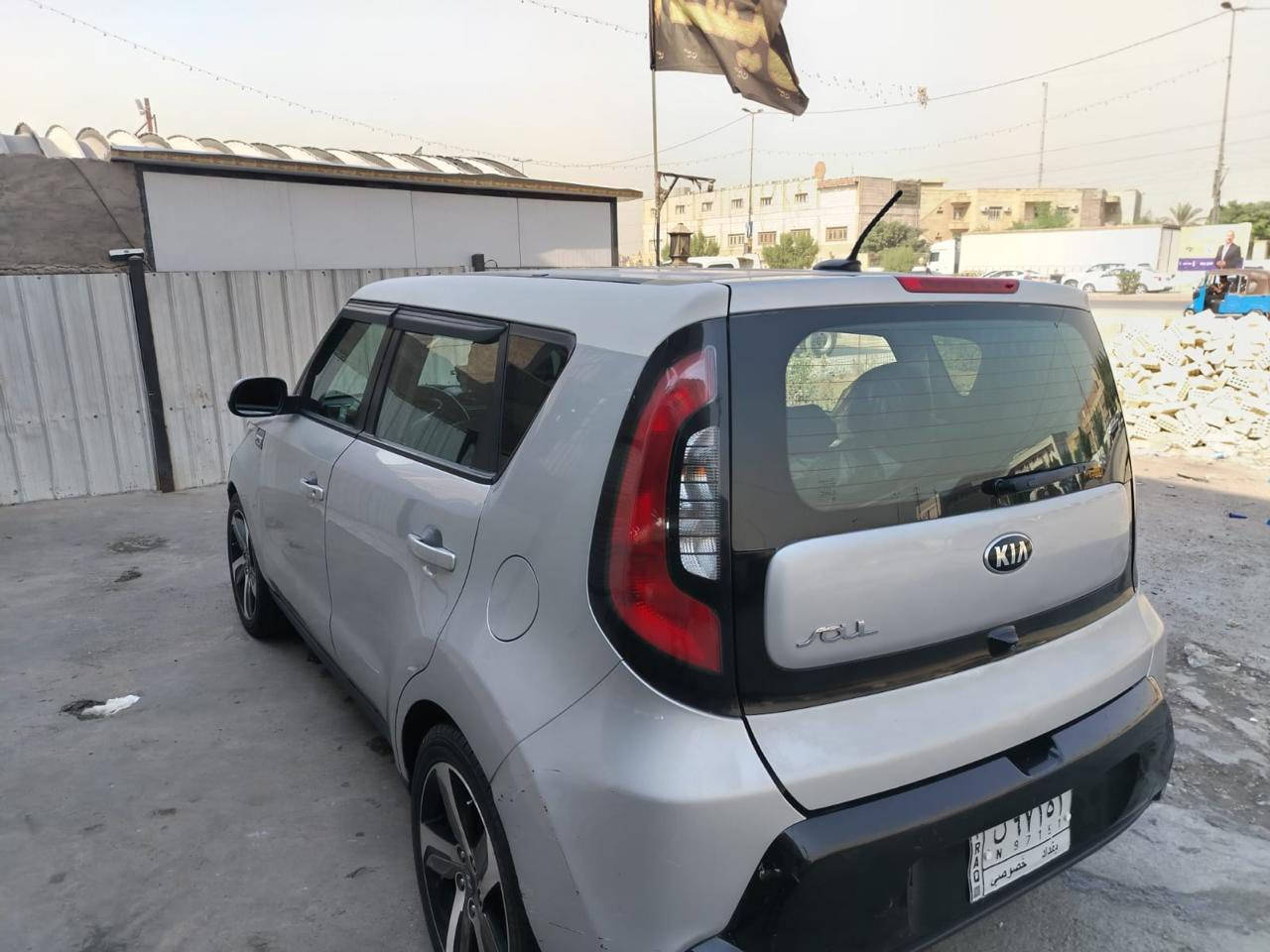 السلام عليكم كيا صول ٢٠١٦ وارد أمريكي  حادثه بس دعاميه وبيه صبغ بمكانات اثر طخات بدون دواخل ابيع صبغ عام محرك ٢٠٠٠ GDi معروفه  سياره كامله ماينقصه اي شي عليه ادامه كامله صدر منضومه الاحتراق رقم الجديد الانكليزي هزه جديده تعال كلب واقتنع وما نختلف ***********
